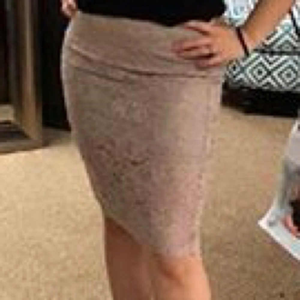 Skirt - Picture 2 of 2